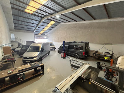 Taller de reparación de autocaravanas Caesar Custom Vans en Cistérniga