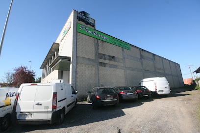 Concesionario de autocaravanas Planetacamper en Urioste